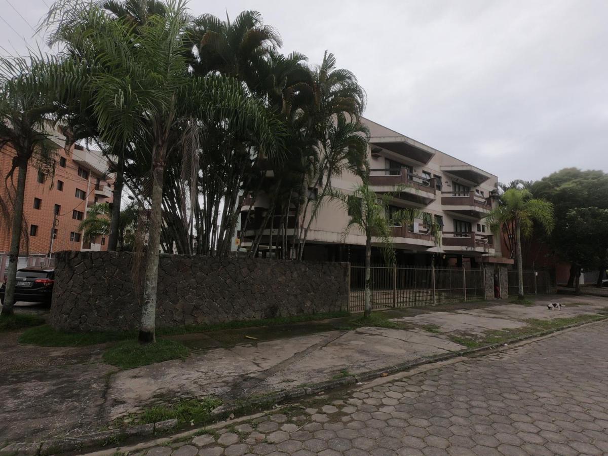 Апартаменти Excelente Localizacao, 400 Metros Da Praia Ar Condicionado E Wi-Fi Убатуба Екстер'єр фото